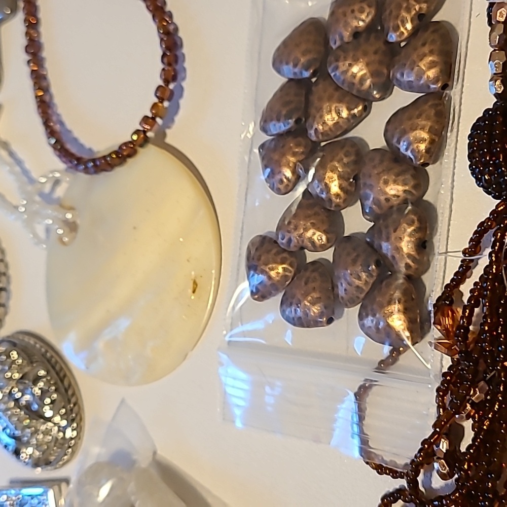Jewlery and Craft Beads Bundle, Beads, and Necklaces - Picture 16 of 16